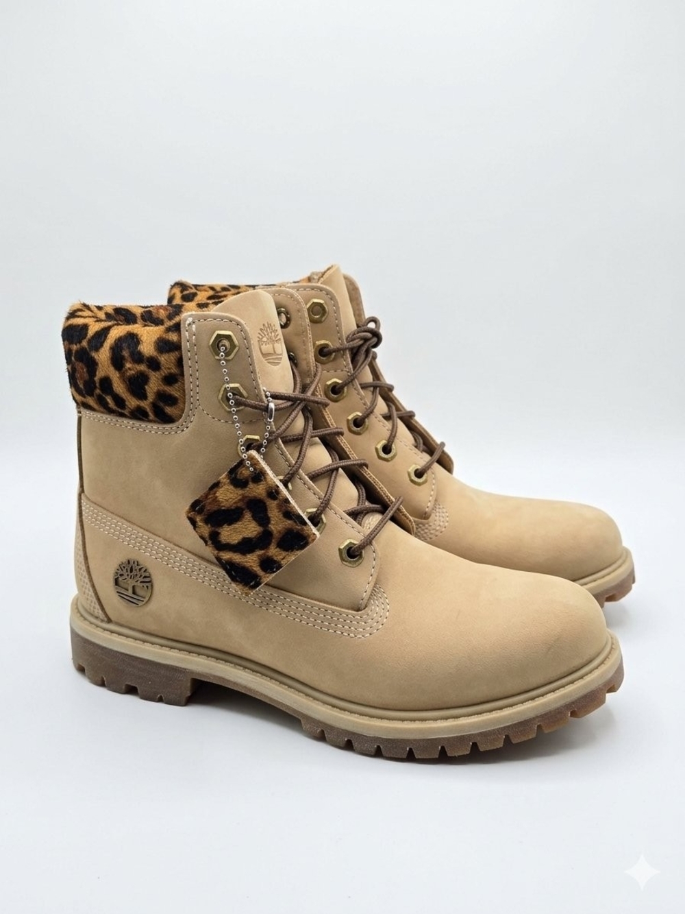 Timberland Women’s Beige Nubuck Boots with Leopard Trim